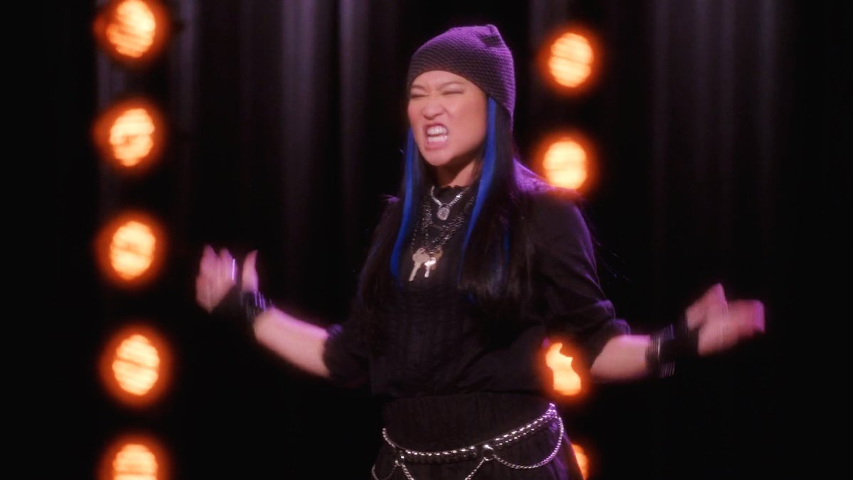 I Kissed a Girl (Glee Cast Version)