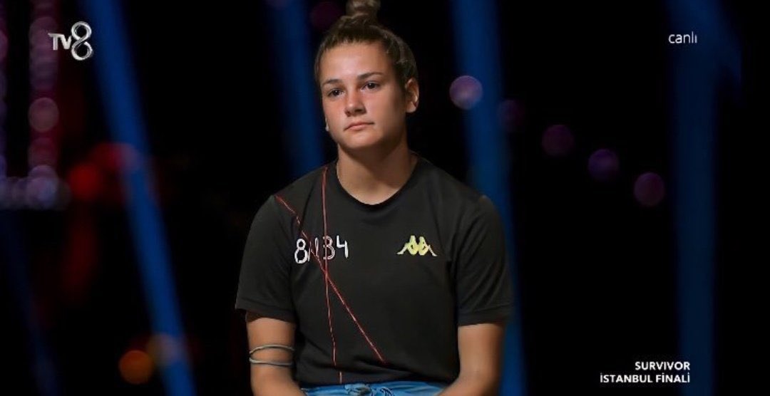 ilk kadın                    son kadın 
sampiyon                  sampiyon 

HedefKupa 1890Nisa