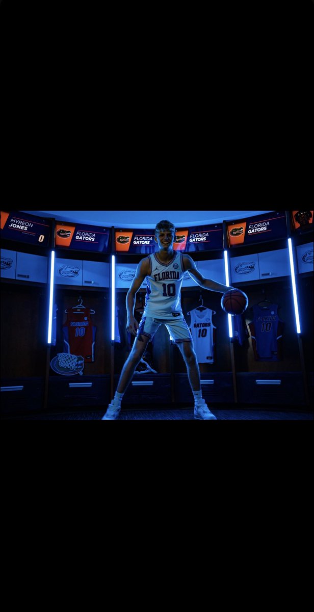 ThomasHaugh4's tweet photo. Dreams to reality! 110% committed to the University of Florida🐊 @GatorsMBK @CoachToddGolden #GoGators https://t.co/MWGU6BHjjF