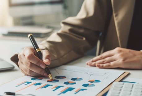 promoeconomSAB's tweet photo. Saps QUINS i ON són els teus clients potencials? Vols saber si la teva idea/projecte és viable? Apunta't a la formació: COM FER L'ESTUDI DE MERCAT DE LA TEVA IDEA DE NEGOCI. 🗓 05/07/22  🕘09:30-14:00
💻ONLINE  Inscriu-te a: https://t.co/wUxt3EaxOB https://t.co/zA23g7ezfP