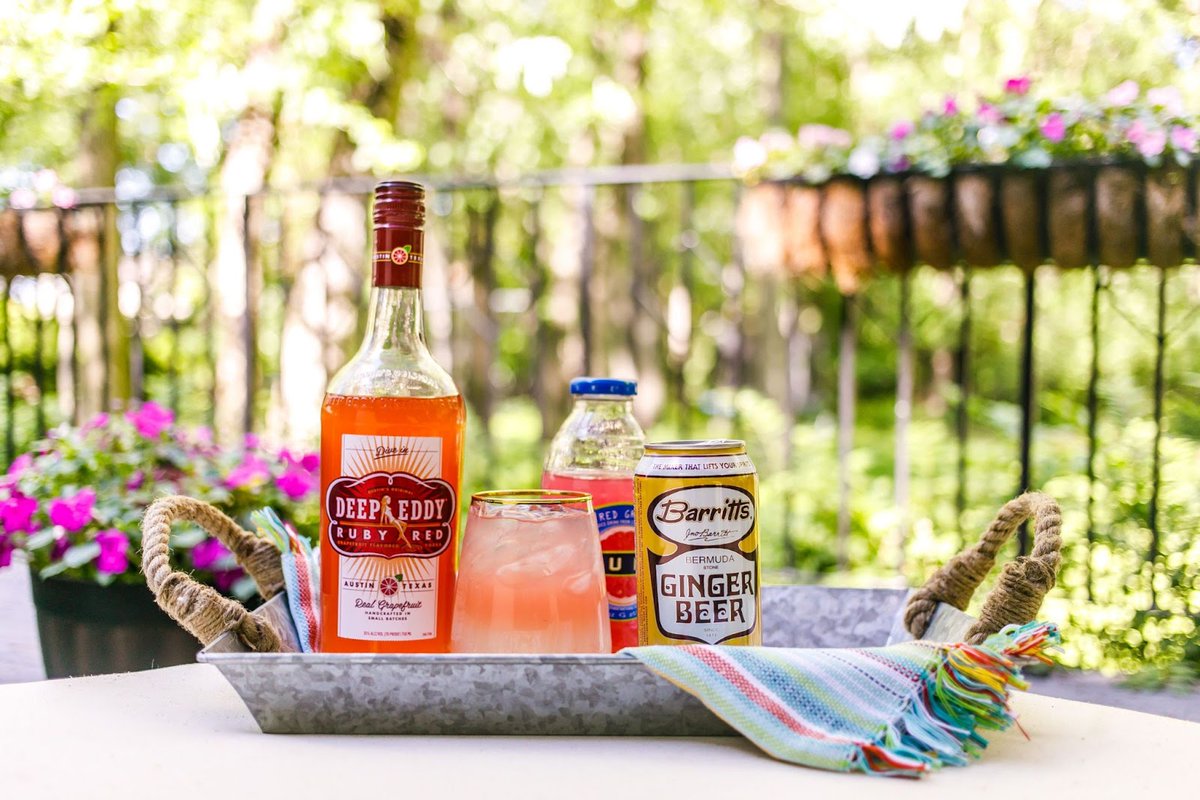 barrittsmixers's tweet photo. POV: you just became the host with the most. Turning get-togethers into memories, find Barritt’s at a retailer near you to get the party started → https://t.co/JnJuftEuDJ.

#deepeddyvodka #gingerbeercocktail #patiococktail #cocktailinspo https://t.co/1SkQFJLrOr