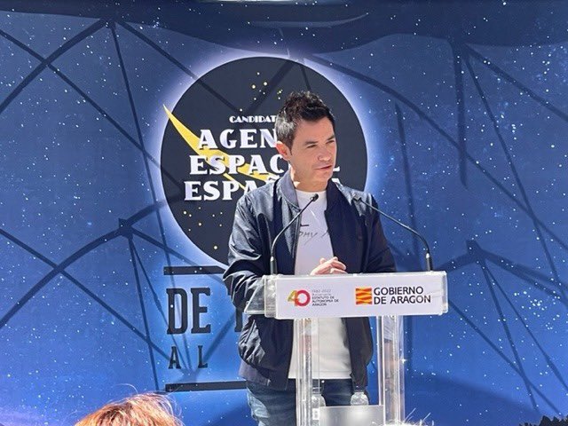 Esta mañana hemos estado apoyando la Candidatura Agencia Espacial Española.

Esta iniciativa puede reportar una fuerte inversión económica en la provincia, lo cual equivale a una serie de oportunidades para las empresas asentadas en Teruel.
