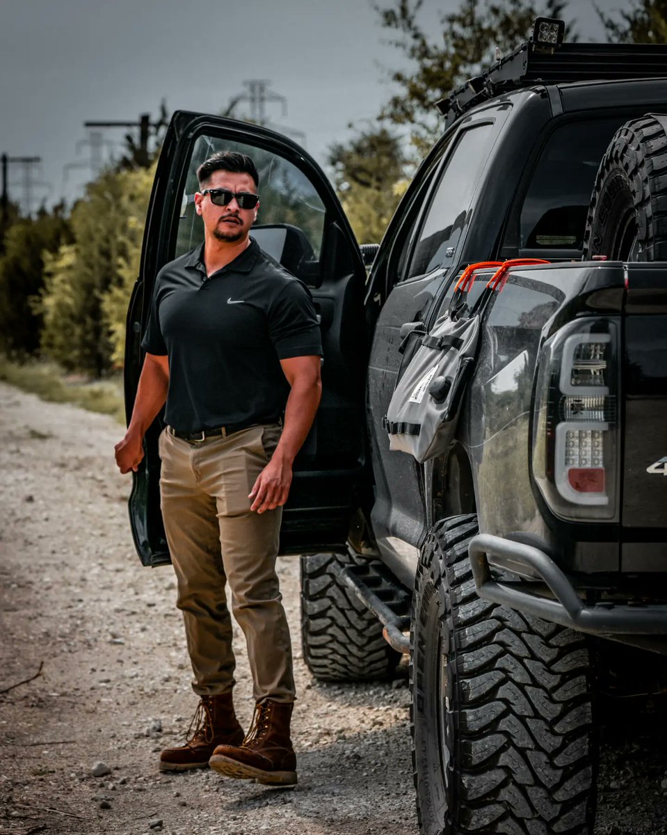 WhiteJackAdv's tweet image. Kick 'n Donk

Toss out the red fuel canister and pick up a couple of @armadillobagusa hydrocarbon fuel carrier bags. Stores compact but fills and carriers 5 gals worth of fuel when in need.

#giantloopmoto 
#giantloop
#armadillobag
#golightgofastgofar