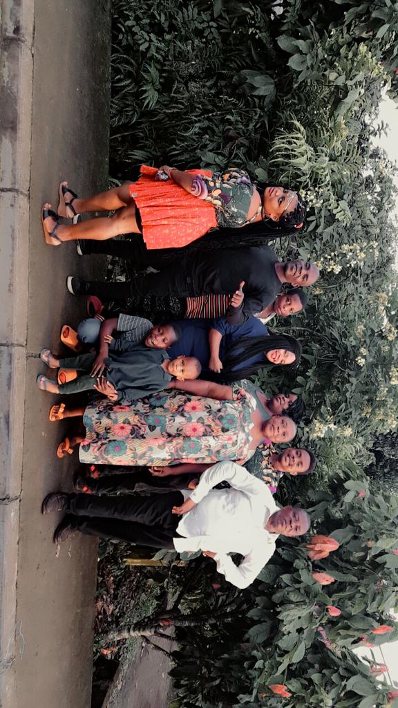 rakfilinold's tweet photo. Mi familia https://t.co/TlmCyl67FW
