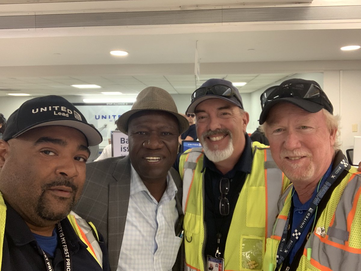 TheGladHatter tweet media