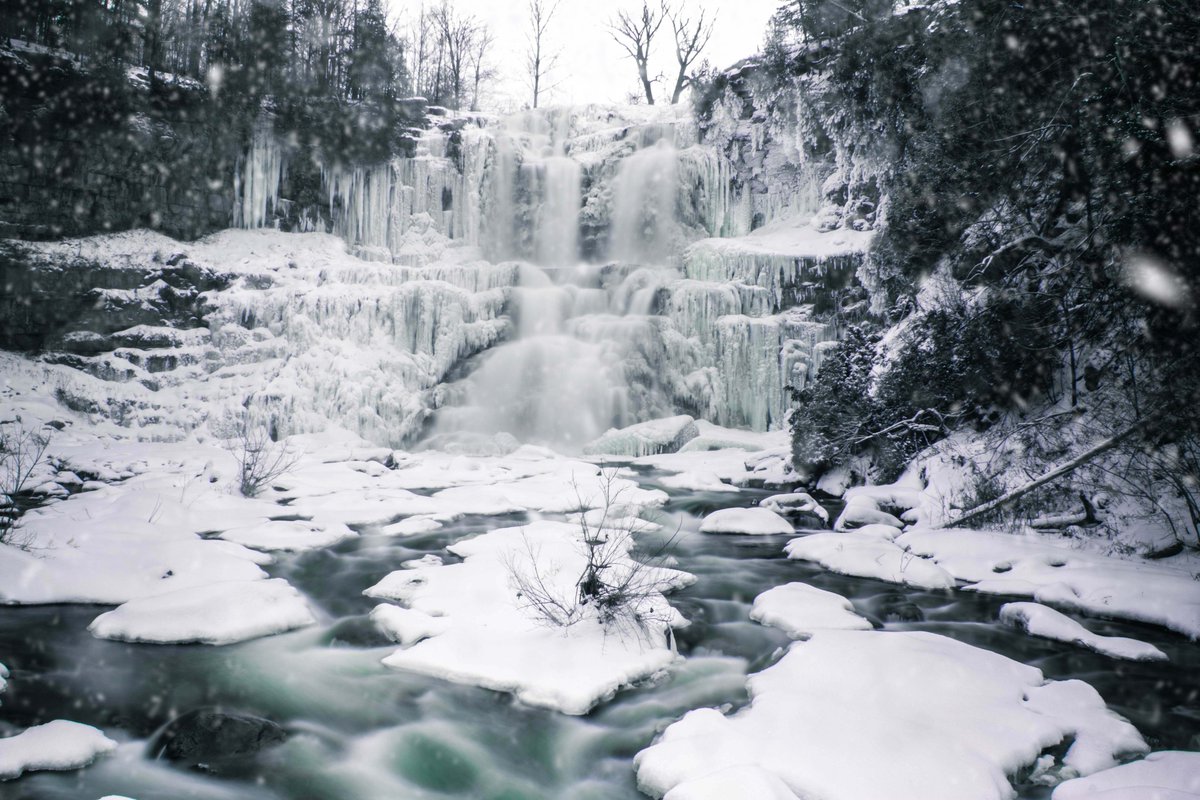 One_Good_Eye's tweet photo. @3la_shoots #longexposure #photo of some #waterfalls   in the middle of a New York winter. Hope it helps! https://t.co/2hgCdEFUEu