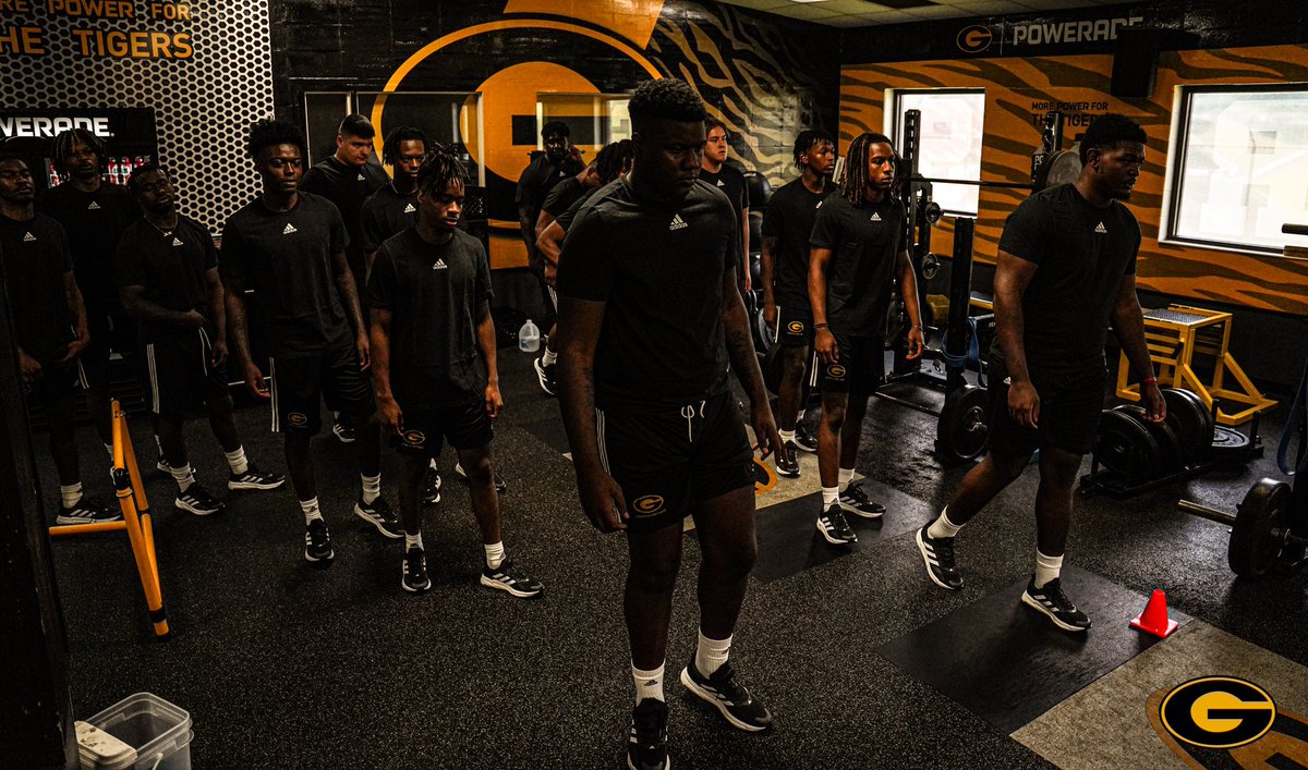GSUFootball01's tweet photo. The makings of a 𝐆-𝐌𝐀𝐍💪

The summer newcomers are here😎

#GramFam | #ThisIsTheG https://t.co/XbuarqVqKH