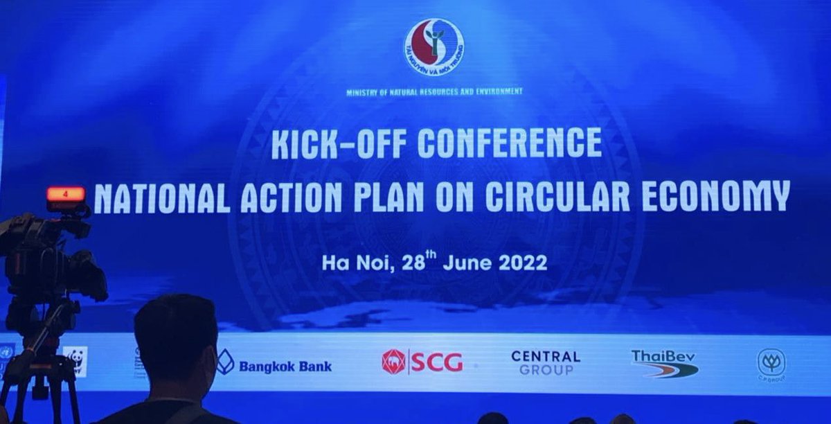 conan_herve's tweet photo. #Vietnam A l’occasion du lancement du Plan d’actions national de l’#EconomieCirculaire organisé par #MONRE et @UNDPVietNam , présentation des actions et résultats du projet 🇪🇺 #RethinkingPlastics par l’équipe @expertisefrance #TeamEurope @EUDelegationVN @FranceAuVietnam https://t.co/xin1exLmqe