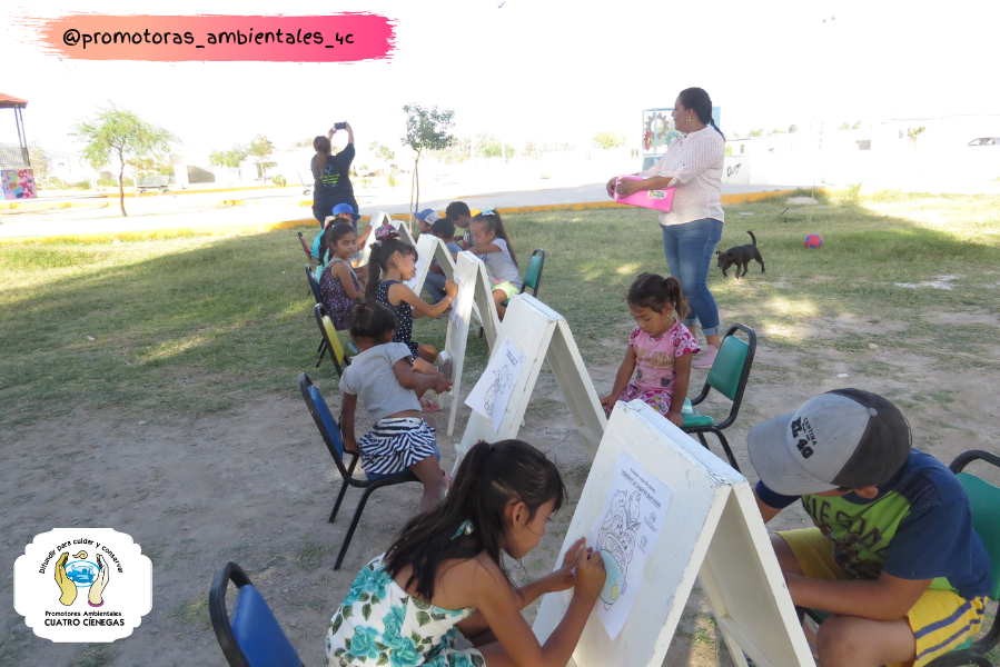 promotoras4c's tweet photo. Compartimos un poco de lo que se vivió en la Feria Ambiental en la plaza Las Magdalenas. Agradecemos mucho a los niños y mamás que participaron
¡Los esperamos en la próxima feria!
#cca4c #pa4c #ConservarParaVivir #apffc #CONANP #cuatrocienegas #EducaciónAmbiental #FeriaAmbiental https://t.co/G0MB9H2WsR