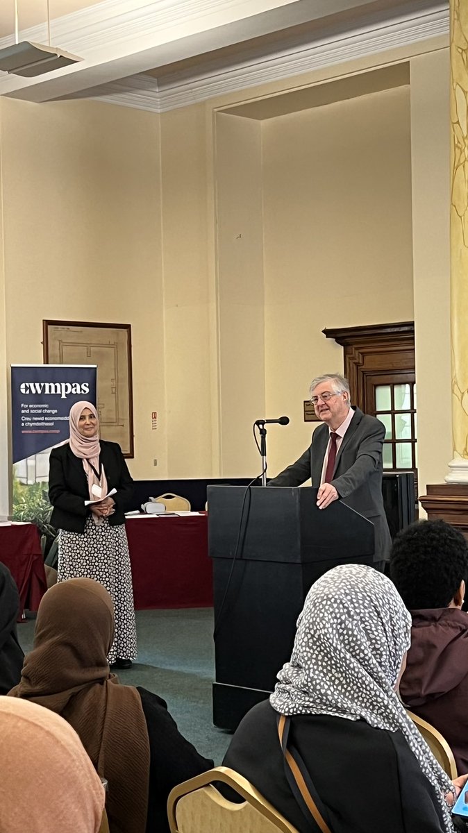 Thank you <a href="/MarkDrakeford/">Mark Drakeford 🏴󠁧󠁢󠁷󠁬󠁳󠁿</a> for once again supporting the <a href="/MecHealthFair/">MEC Health Fair</a> event to show the importance of tackling racism and health inequalities in Wales. <a href="/BBCCymruFyw/">BBC Cymru Fyw</a> <a href="/cardiffcouncil/">Cardiff Council</a> <a href="/cdfvolcentre/">Cardiff Volunteer Centre @C3SC</a> <a href="/RPB_CAV/">Cardiff and Vale RPB/BPR Caerdydd a'r Fro</a> <a href="/WelshAmbulance/">Welsh Ambulance</a> @BCCareCymru <a href="/AgeCymru/">Age Cymru</a> <a href="/OUCymru/">The OU in Wales</a> <a href="/ARArecovery4all/">Ara Recovery For All</a>