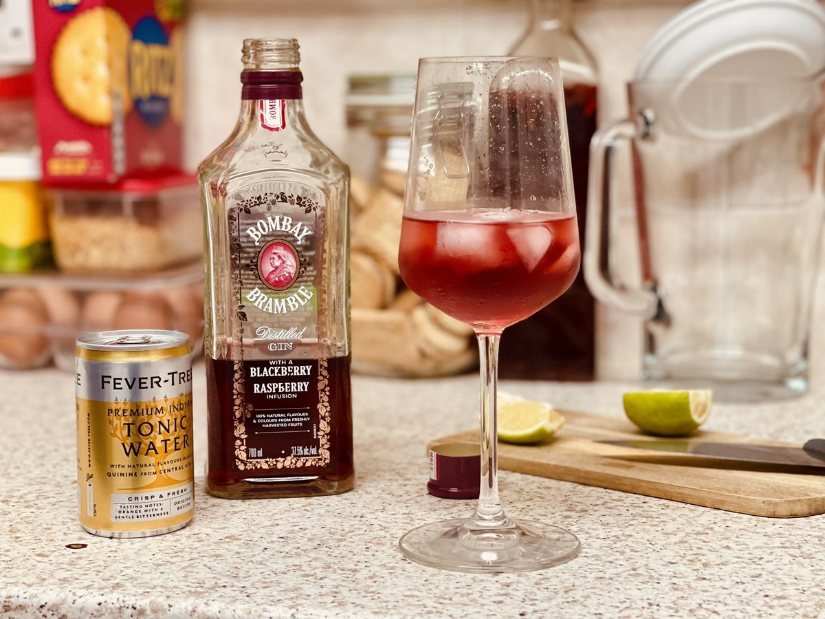 charnsb1's tweet image. Who says no to a quad of gin? 😂 #gin #bombaybramble