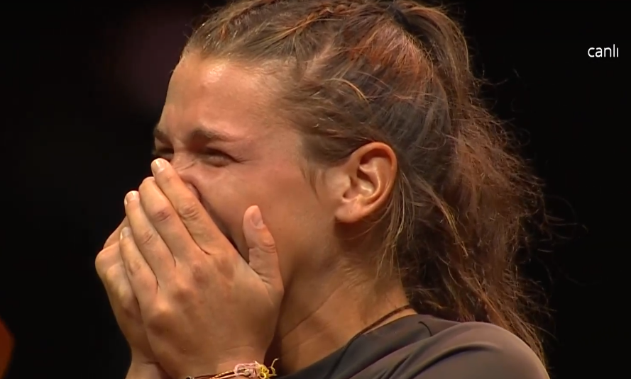 SurvivorDiyal0g's tweet photo. Bir gecede 2 büyük oylamaya girdi. Önce Ayşe'yi sonra Batuhan'ı eledi

NİSA BÖLÜKBAŞI

#SurvivorAllStar2022 #survivor2022allstar https://t.co/2ed8WJkxzB