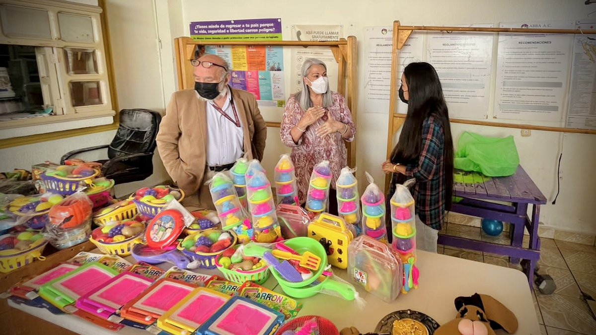 Para dar continuidad a la firma del Convenio de Colaboración celebrado entre el <a href="/INAMI_mx/">INM</a> y <a href="/VIRAL_mx/">RED VIRAL NACIONAL</a>, acudí a #Guanajuato al Centro Comunitario Interdenominacional de Acompañamiento a Personas Migrantes, fortaleciendo así las acciones de respeto por los #DDHH de esa población.