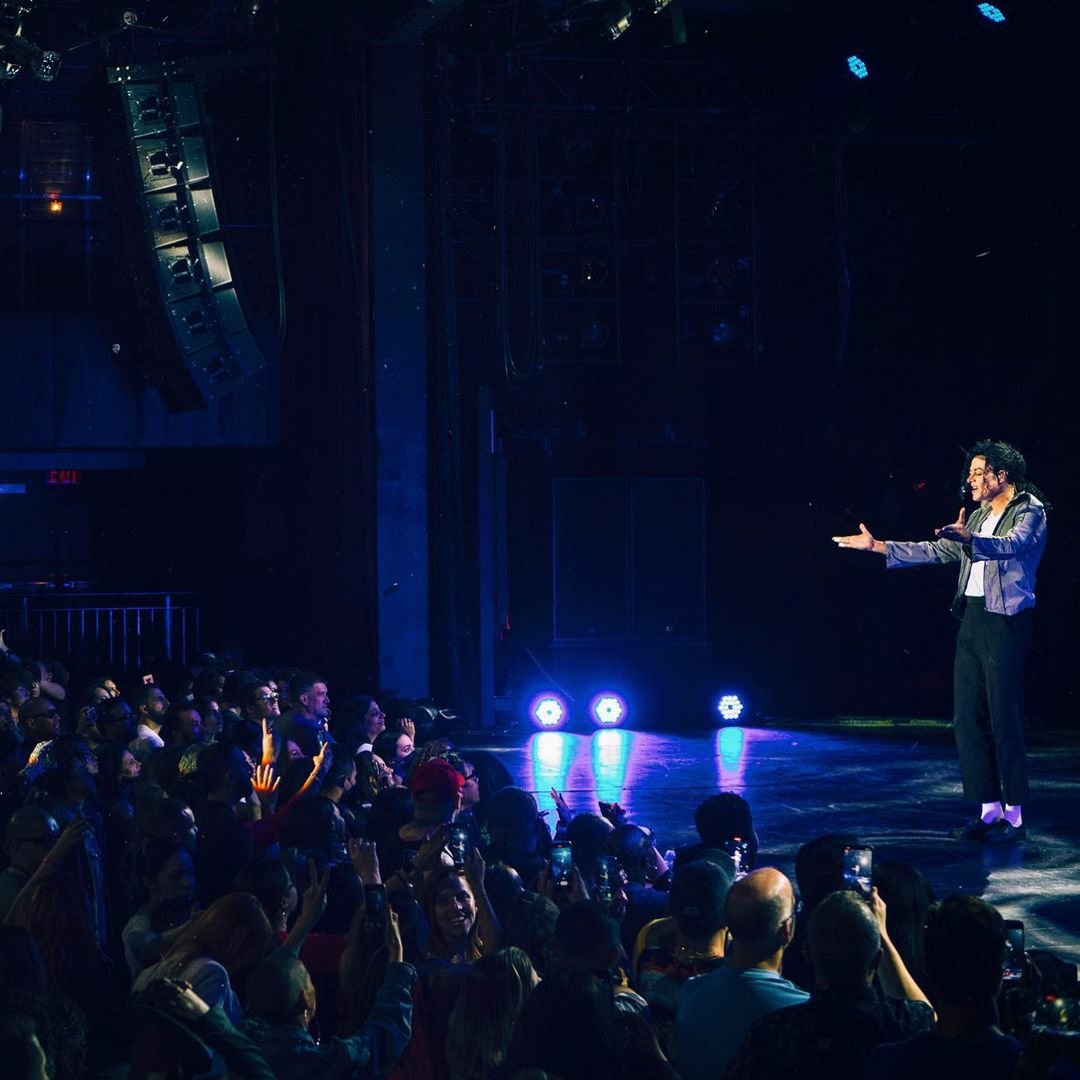 VaiTeaser's tweet photo. #NewYork #rodrigoteaser #MichaelJackson #michaellivesforever #mj https://t.co/MlNq6dwZoQ