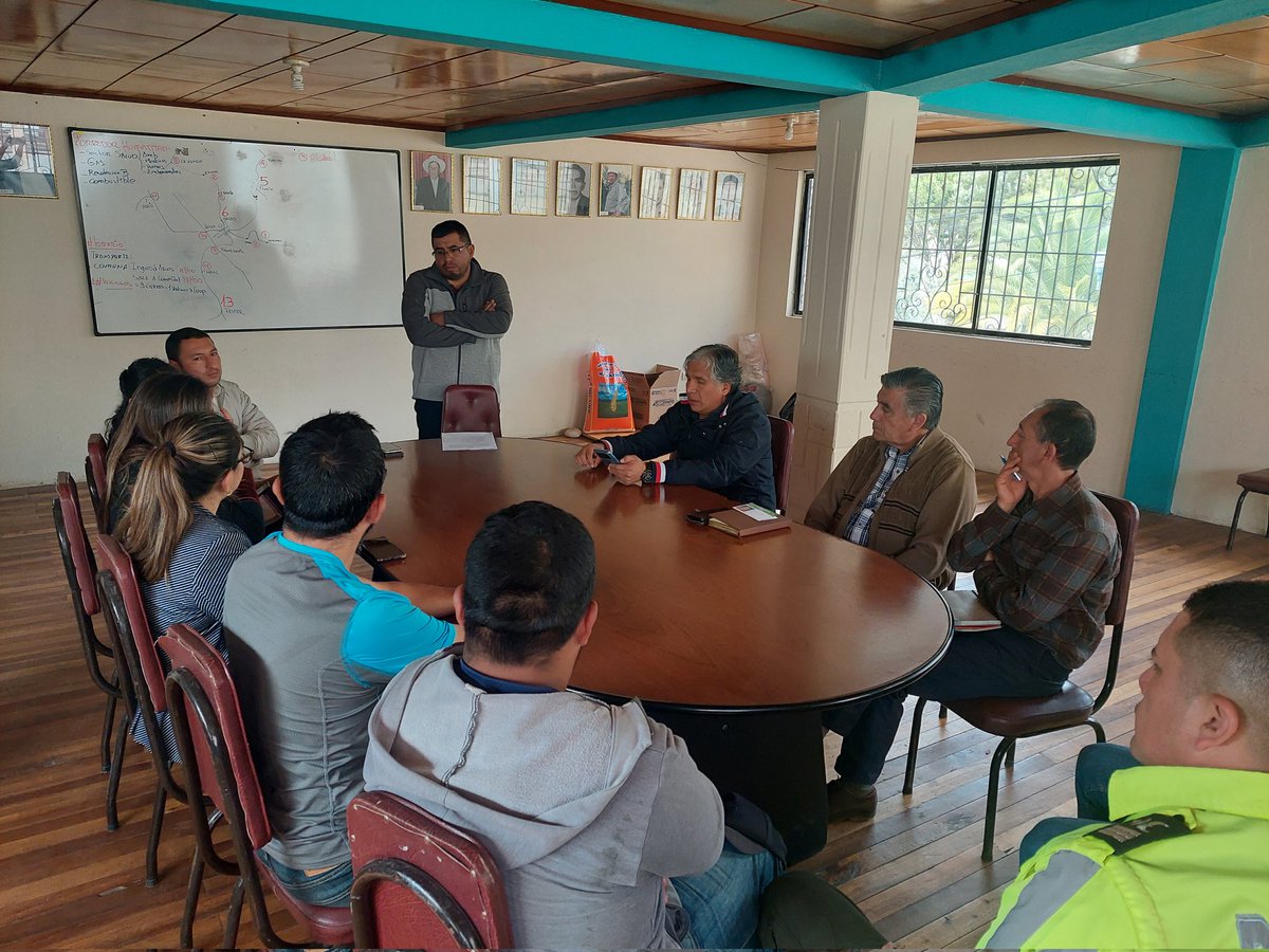 GADSigsig's tweet photo. #ATENCIÓN | Luego de la segunda mesa de trabajo interinstitucional, actores sociales y transportistas, llegamos a acuerdos para abastecer a al cantón. 
@tomebamba @UNSIONTV @elmercurioec @NuevoTiempoCue @_REDInformativa @PRENSAVirtual_ @complicefm @cronicacuenca @mivanrodriguez https://t.co/Y0oeXGsIrH