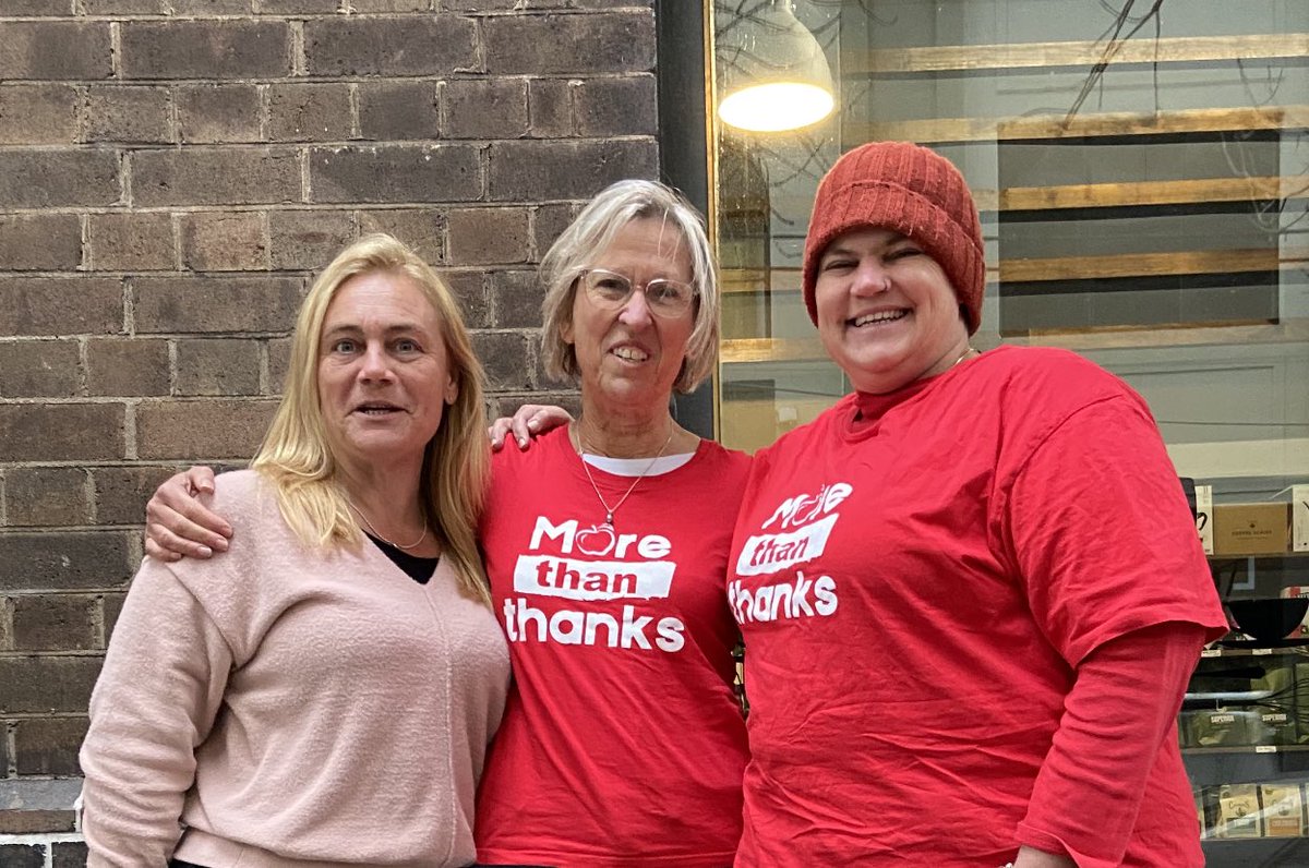 AFlohm's tweet photo. Bumped into this incredible woman ⁦@krishasmith7⁩ on morning coffee run who is celebrating her last day of her 40year career with a ⁦@TeachersFed⁩ strike! #MoreThanThanks https://t.co/v2u0USJFIv