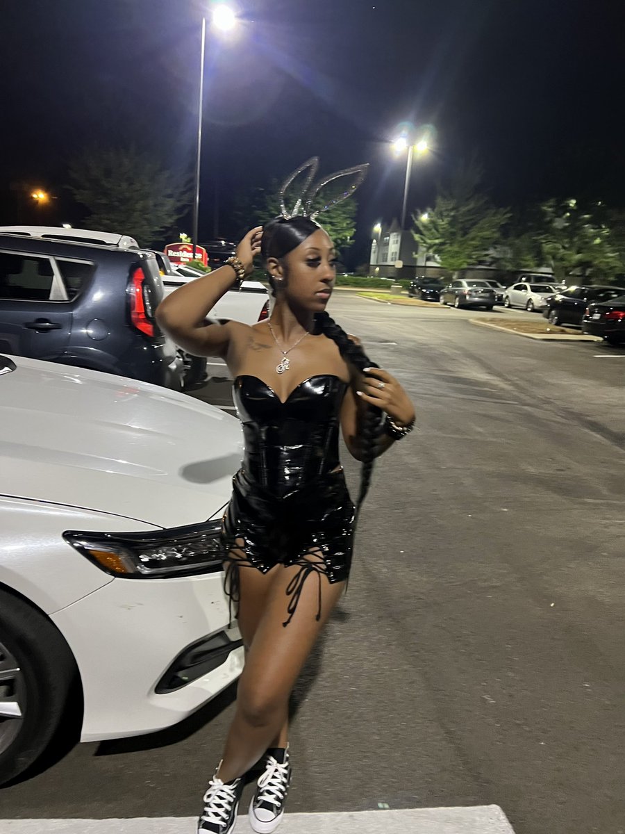 thealiciarlove's tweet photo. thatGIRL. #playboyedition ๐ฅ https://t.co/jze4fJhlIy