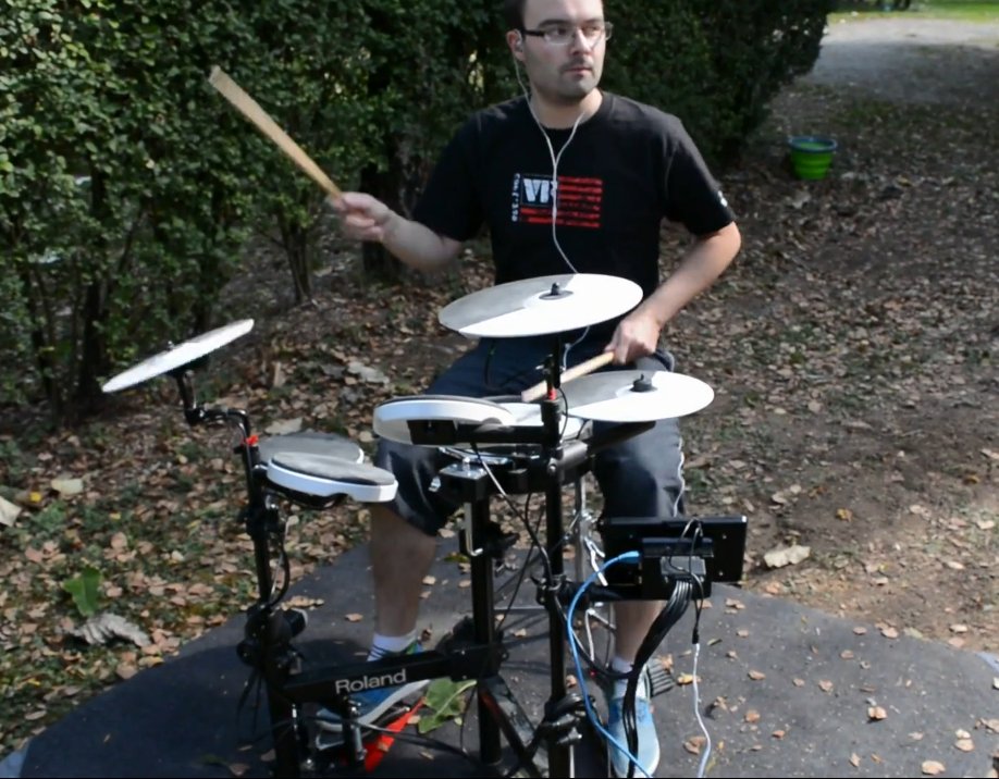 YouMakeRobots's tweet image. Nice article &amp;gt;  Arduino Drum Platform Is Fast dlvr.it/ST4jLX #ArduinoHacks #MusicalHacks youmakerobots.com &amp;lt;Arduino