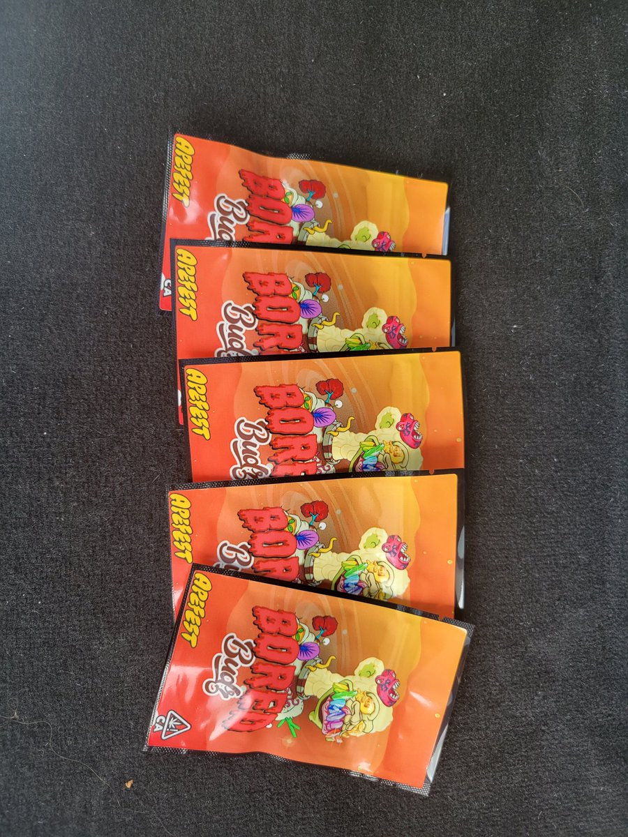 FuegoCEO's tweet photo. Just put these in the back of my truck and left it unlocked. I'm parked in Wynwood if u find it their yours. 
Hint: white Benz https://t.co/7rR5R4YoJU