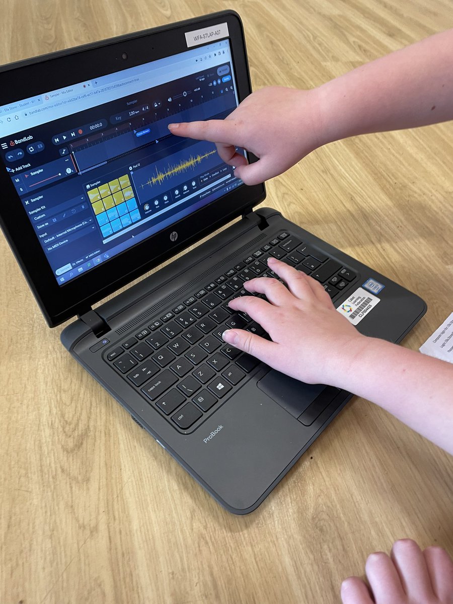 Exploring different ways to use technology to create musical compositions 🎼💻 @will_frampton <a href="/recordernaomi/">Naomi Wellings</a> <a href="/Cloudgazing/">Nancy Evans</a> <a href="/soundandmusic/">Sound and Music</a> <a href="/Cabotfederation/">Cabot Federation</a> #LICPrimary