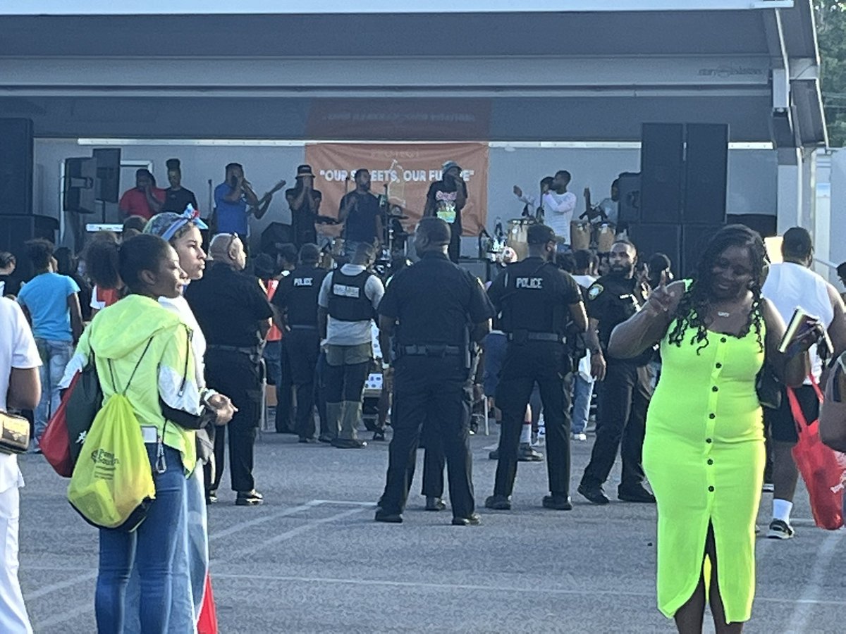 PGSAONEWS's tweet photo. The “Our Streets, Our Future” kickoff was amazing. Thank you to everyone who came out. As @SABraveboy says this is a “movement to take a stand against gun violence.” We look forward to everyone continuing to join us at other events throughout the summer & fall. #OSOF https://t.co/1CvLv7ijdP