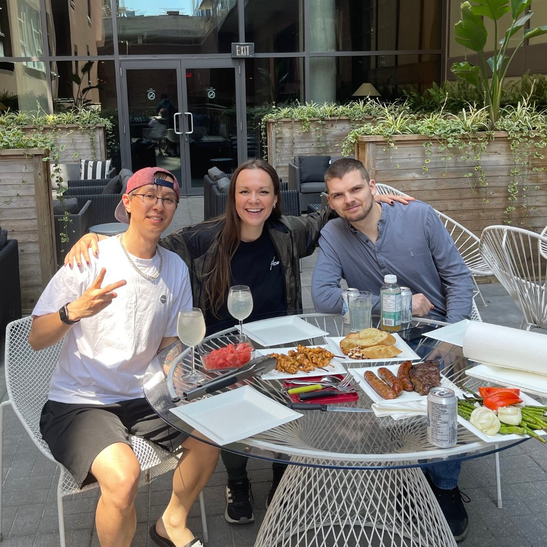 Without them, my debut sample pack wouldn't exist 💜 <a href="/Stranjah/">STRANJAH</a> had the idea, guided me &amp; I'm honoured to be the first vocal pack on his platform <a href="/DeviantxAudio/">Deviant Audio</a> 🌍 <a href="/Tyrkohout/">Tyr Kohout</a> recorded/edited my vocals, made FX, turned my piano into loops &amp; gave it the pro touch 🎤Deep gratitude 🙏