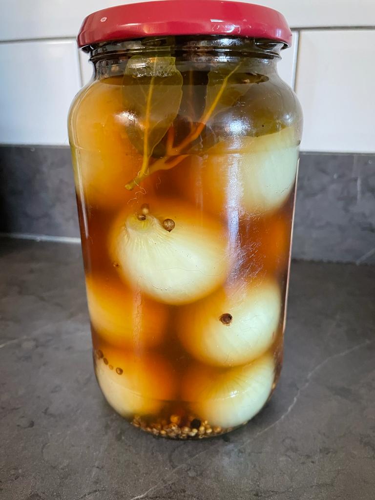 rogerdrags's tweet photo. Every last week of June / first week of July, for the past 30 years, Chef Ruby and me, have been bottling our very own home grown pickled onions. Here's one from today #chefruby #rubycabernet #fiercefood https://t.co/RCw4OD5b4s