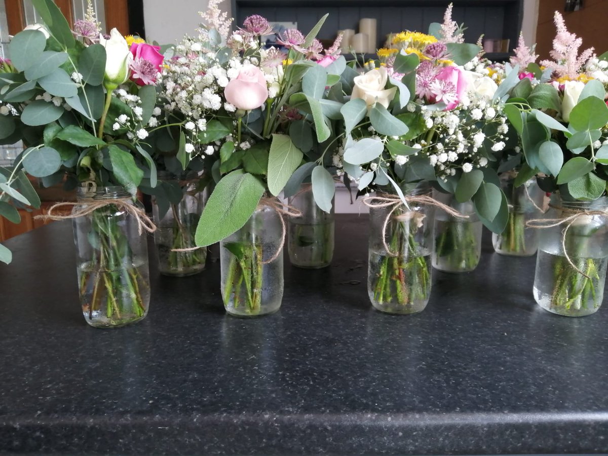 SussexRoses's tweet photo. Lots of jars of flowers for Kelly and Paul last weekend at @SouthlandsBarn ✨
#wedding #weddingflowers #flowers #florist #sussex #westchiltington #barn #barnwedding #jamjars #jamjarflowers #nofilter #june #juneweddings #weddinginspo #pretty #rustic https://t.co/y9O50jeOy5