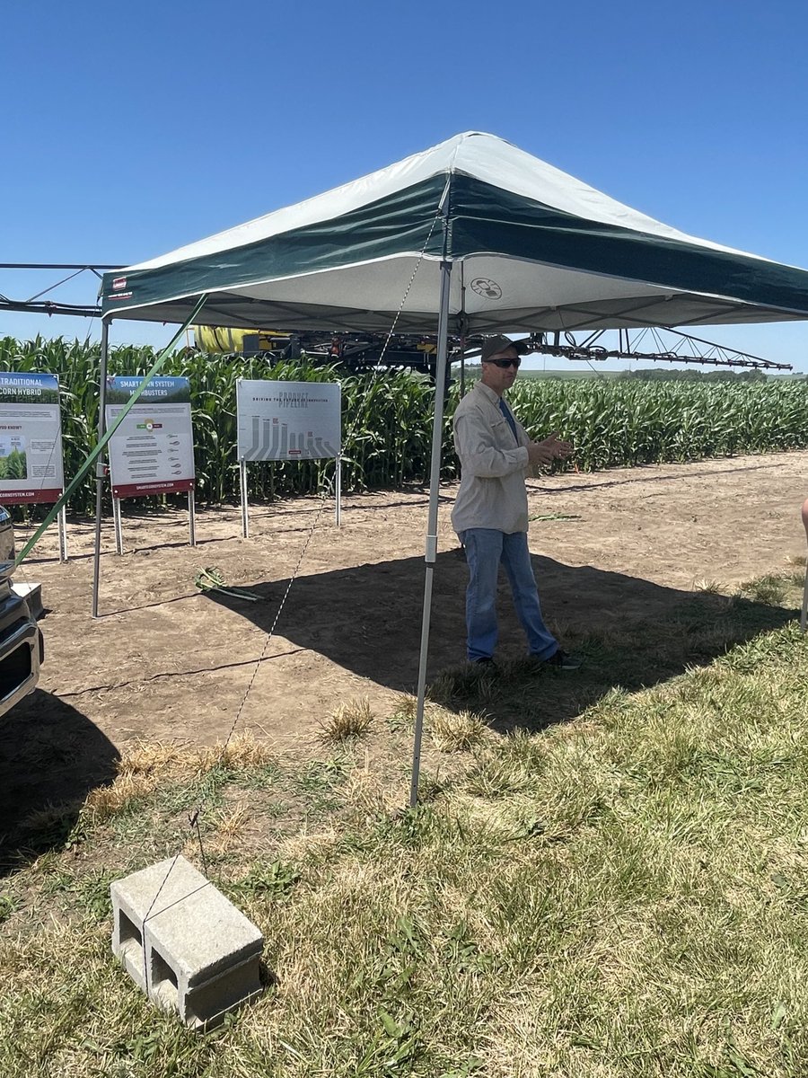 Jason_Collns's tweet image. ⁦@ty_barten⁩ giving us the “down low” on the new #smartcorn system from ⁦@Bayer4Crops⁩ and ⁦@ChannelSeed⁩    at day 2 Seedsman training in Atlantic. This will be revolutionary. Stay tuned!