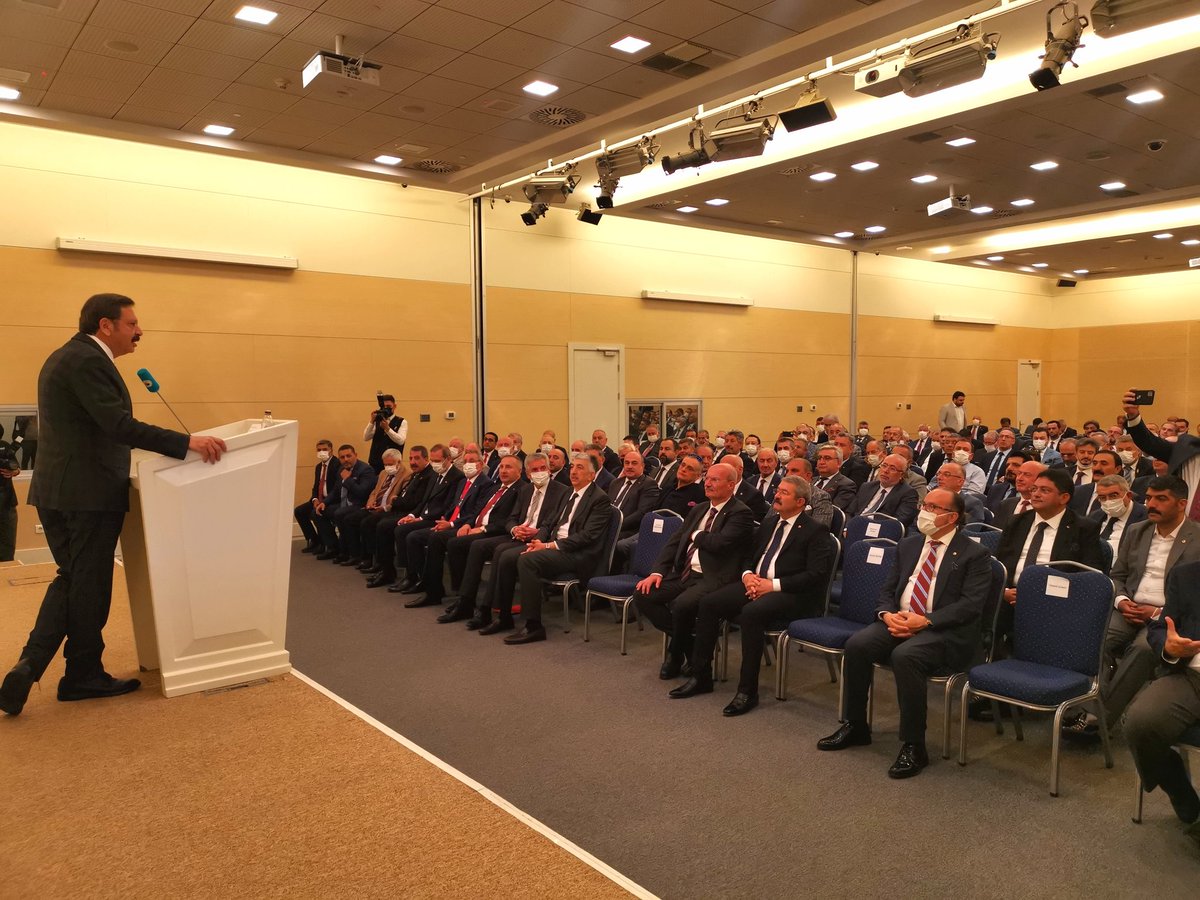 KastamonuTSO's tweet photo. Ekonomi Şurası öncesinde TOBB Başkanımız Sayın M.Rifat Hisarcıklıoğlu'nun katılımıyla, 365 Oda ve Borsa Başkanları ile birlikte hazırlık toplantısı gerçekleşti. https://t.co/7G2cwlg3o8