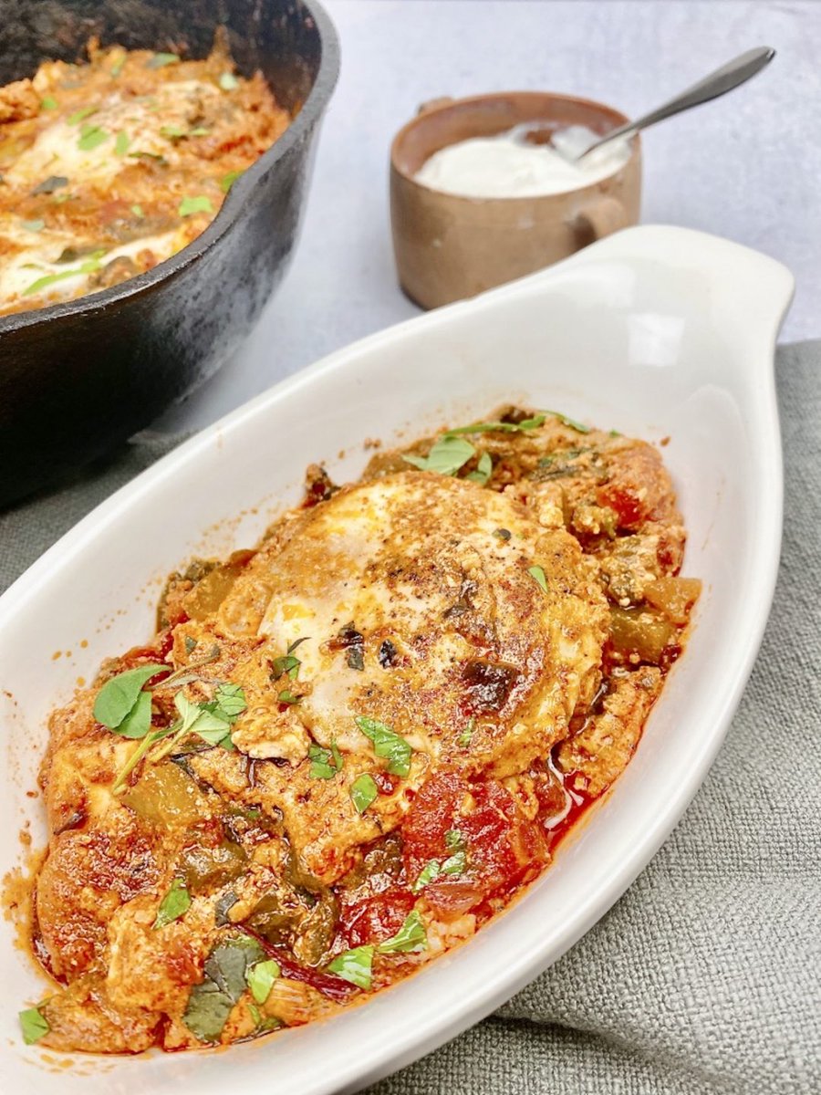 joyofeatingwell's tweet photo. ad Yum! Creamy Shakshuka Recipe with Labne: https://t.co/1h9nMDixjl @KarounDairies #karoun #karoundairies #karounlabne #labne https://t.co/1mNdOVhdGs