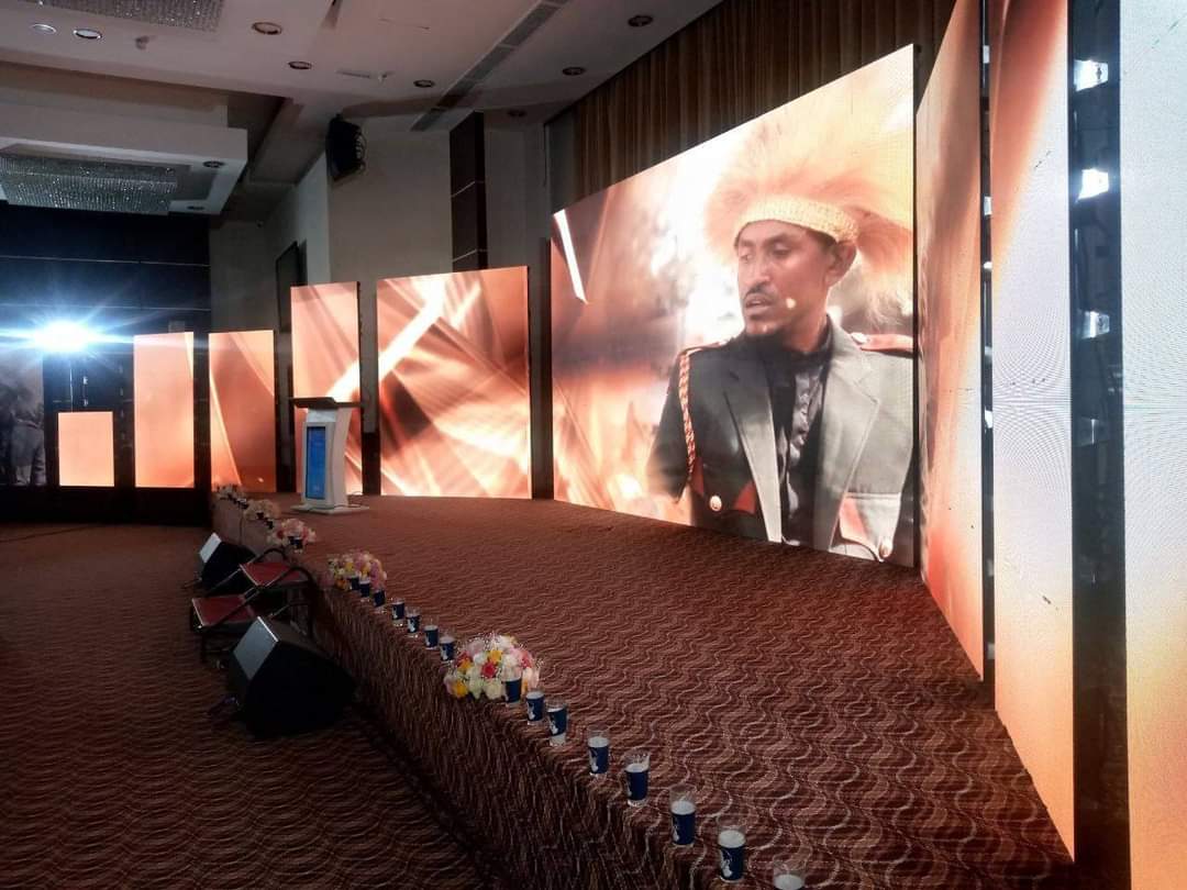 EliasMeseret's tweet photo. የአርቲስት ሀጫሉ ሁንዴሳ መታሰቢያ እና የሙዚቃ ሽልማት መርኃ ግብር እየተካሄደ ይገኛል። በአርቲስት ሀጫሉ ሁንዴሳ ፋውንዴሽን አዘጋጅነት የሚካሄደው ሽልማት አርቲስቶችን ለማበረታታት እና የተረሱ አርቲስቶችም እንደሚታወሱበት ተገልጿል። https://t.co/FQuJIpa9my