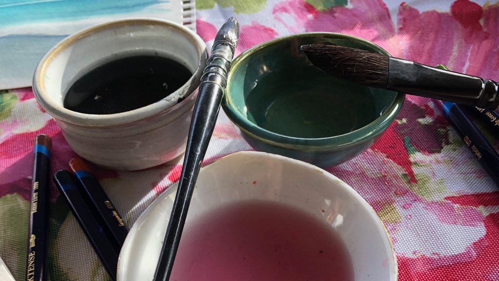 3 #QuickTips To Get Inspired:
~Create a Vision Board &amp; add touches of art with paint or markers.
~Visit a Bookstore &amp; spend time in the art section.
~Go For a Walk &amp; find 10 new things that surprise you.

#26LettersAZ #getinspired #inspiration