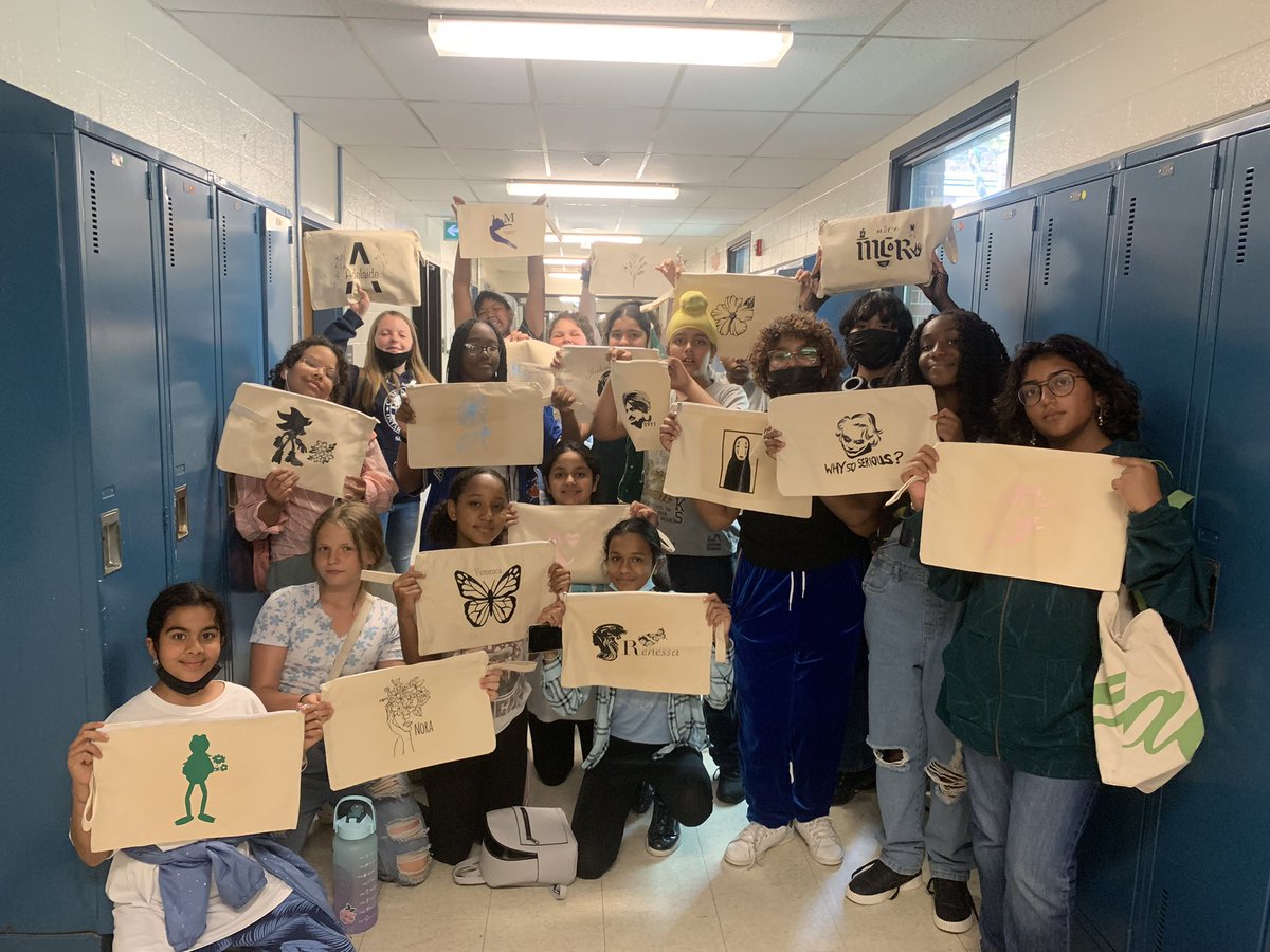 So amazed by these hand crafted designs by our grade 6 arts students! 🎨🎨🎨 <a href="/EarnscliffeSPS/">Earnscliffe Eagles</a> @PeelArts1 <a href="/PeelSchools/">Peel District School Board</a> <a href="/a_mirasola/">Ms. Mirasola</a> <a href="/MrsKeithK/">K. Keith</a>
