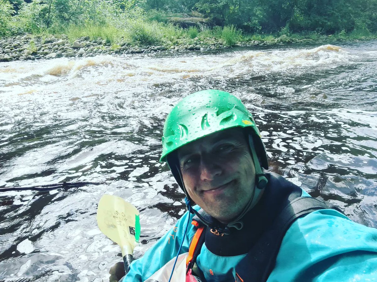 KayakPunk's tweet photo. Back to my happy place, solo run on the #RiverEricht, #Blairgowrie a perfect way to unwind after work

#TeamOutdoorExplore
#oexplore https://t.co/roRIXPKdJR