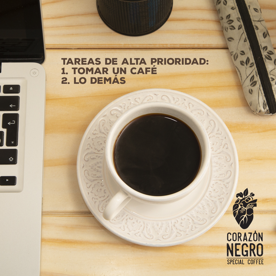 CorazonnegroCo's tweet photo. Tareas de alta prioridad:
1. Tomar un café.
2. Lo demás.
#Coffee #coffeelovers https://t.co/I4uUmkO2xr