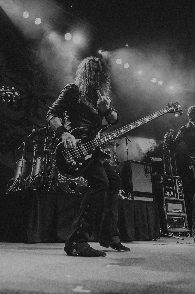 A little sneak peek from <a href="/Buckcherry/">Buckcherry</a> in Guelph last night!