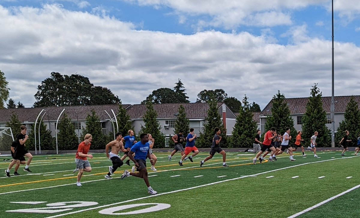 Coach KDub (@coach_kw9) on Twitter photo Our <a href="/LSFalconsFB/">La Salle Falcons Football</a> continue to grow! Player led post workout work! ๐
You love to see it! Our <a href="/LSFalconsFB/">La Salle Falcons Football</a> continue to grow! Player led post workout work! ๐
You love to see it!
