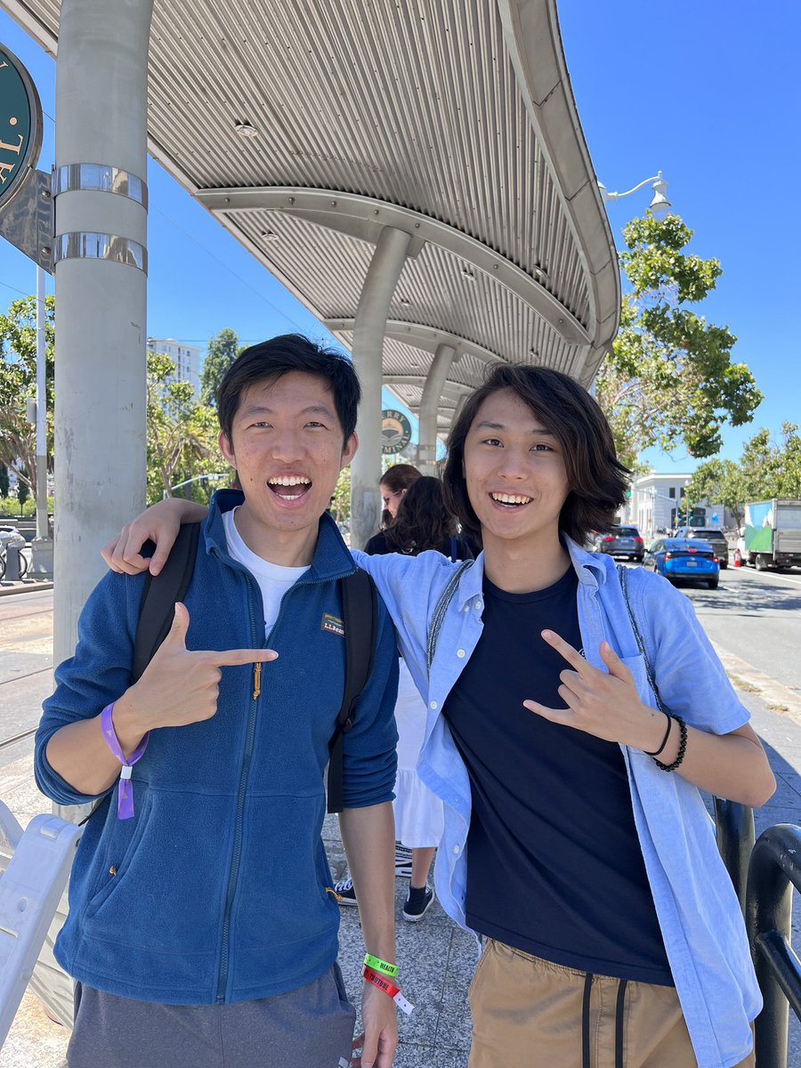 ChrisShwafer's tweet photo. We found a Micheal and Cary at pier 39 yesterday!! https://t.co/yFHd6KMMQx