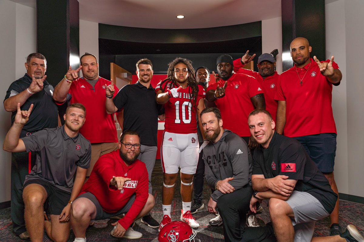GabrielHardman4's tweet photo. Had An Amazing Time At The University Of South Dakota They Showed Great Hospitality !@PantherPride305 @_CoachHodge @Coach_CJRobbins @CoachTaylorDB ❤️ https://t.co/4aXz30lq78