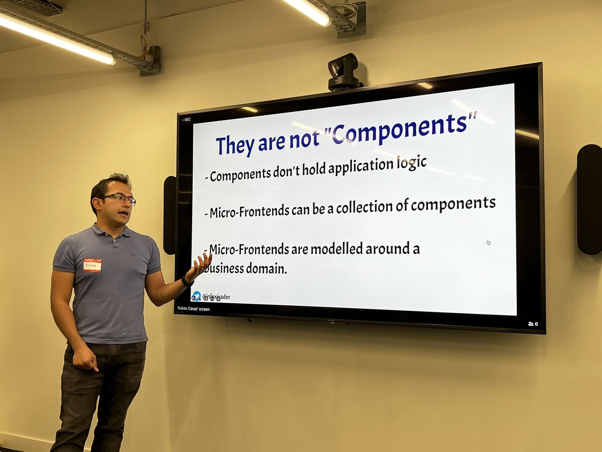 .  <a href="/Infoxicador/">Ruben Casas 🦊</a> explains that #Microfrontends are not components