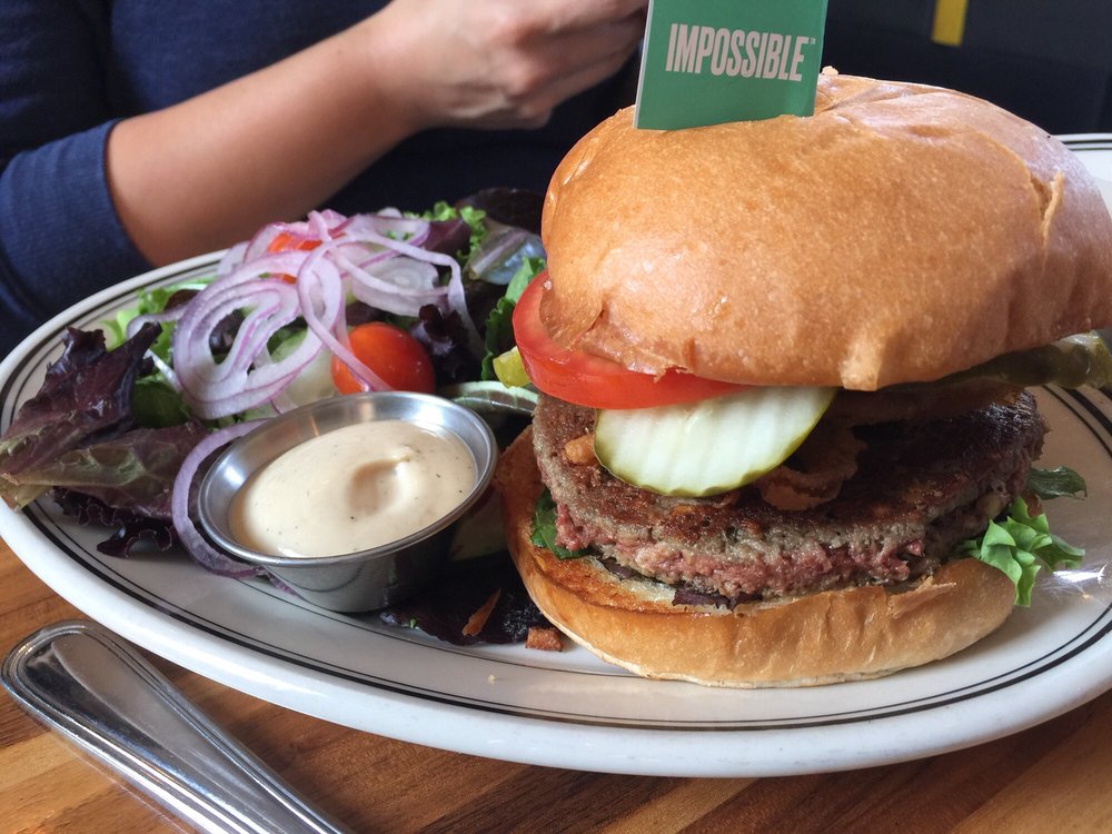 Impossibly delicious! 😍🌱🍔

#maverickjacks #burlingameca #burlingameeats #yelppeninsula #peninsulafoodies #bayareaeats #familyfriendlyrestaurant #bayareafoodie #burlingamecalifornia #burlingametakeout #burlingamefoodie #bayarearestaurants