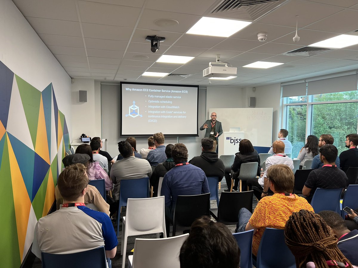 AWS Meetup Leeds tweet media