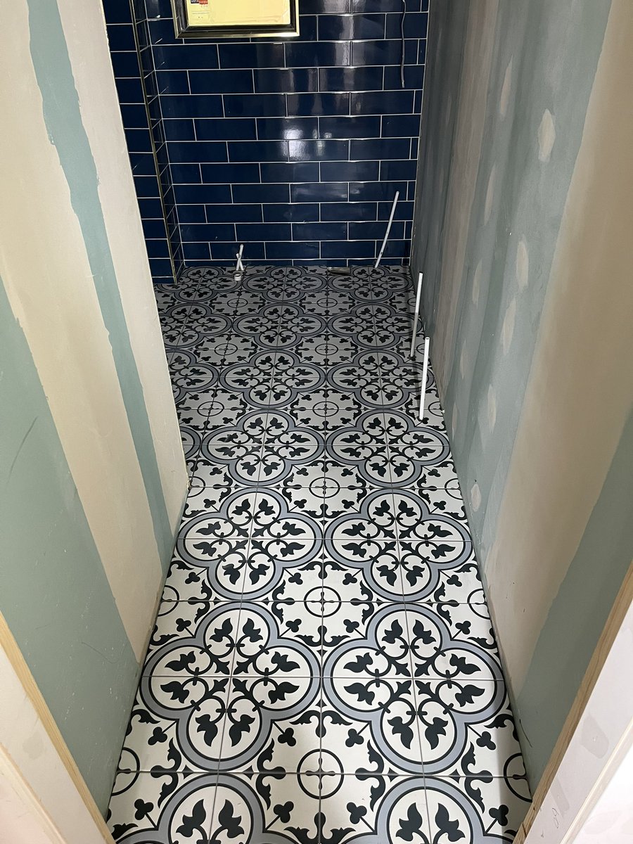 N W Tiling tweet media