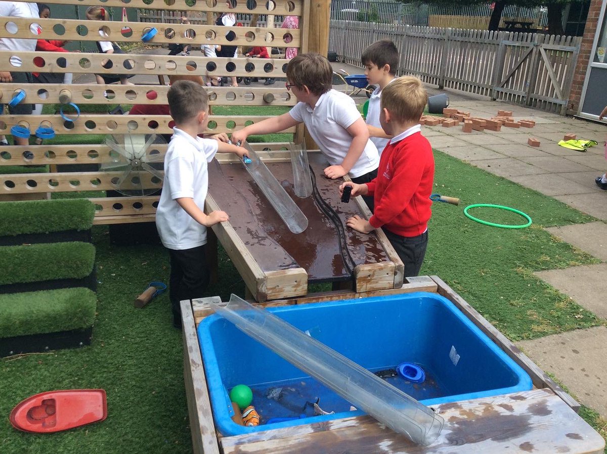 NET_Abbotsweld's tweet photo. Class swap ๐ซ || Today Miss Topley and the year ones visited Reception. They shared what it's like to be in year one and some of the fun things they do. They then all enjoyed playing together and having a yummy snack! #shapingfutures #netacademies https://t.co/dd5ChKqLFd