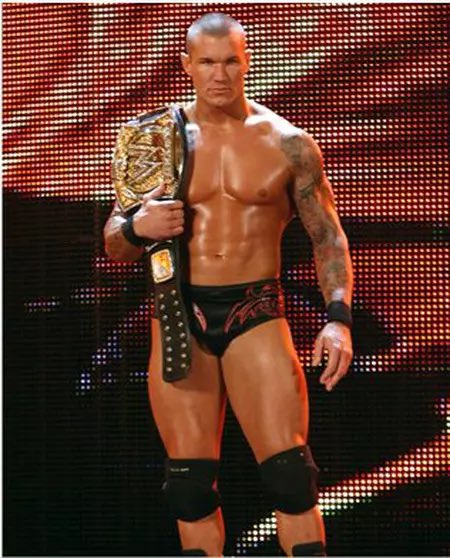 etv926's tweet photo. 🔴THREAD sur le catcheur le plus fou de tous les temps j’ai nommé : 

Mr RANDY ORTON 🐍 https://t.co/hH2lnIePX8