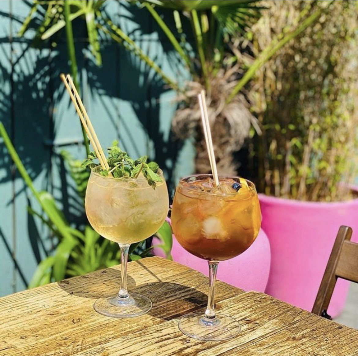 The week countdown is on! 🎉
Bring on the cocktails in the sunshine, catching up with friends and tucking into scrummy food in our beautiful garden 🙌🏼😎🍔💕🌴🍹💃🏻

#weekend #cocktails #beergarden #london #pub