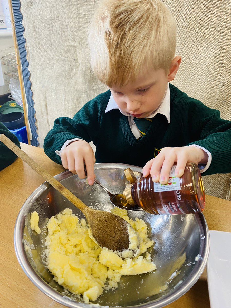 sjvblackpool's tweet photo. Last week, we were learning about bees in Reception 🐝 so this week, we decided to make our own honey biscuits 🍯 🍪 #SJVRD #SJVDT #SJVScience https://t.co/o4AxLoaB6r
