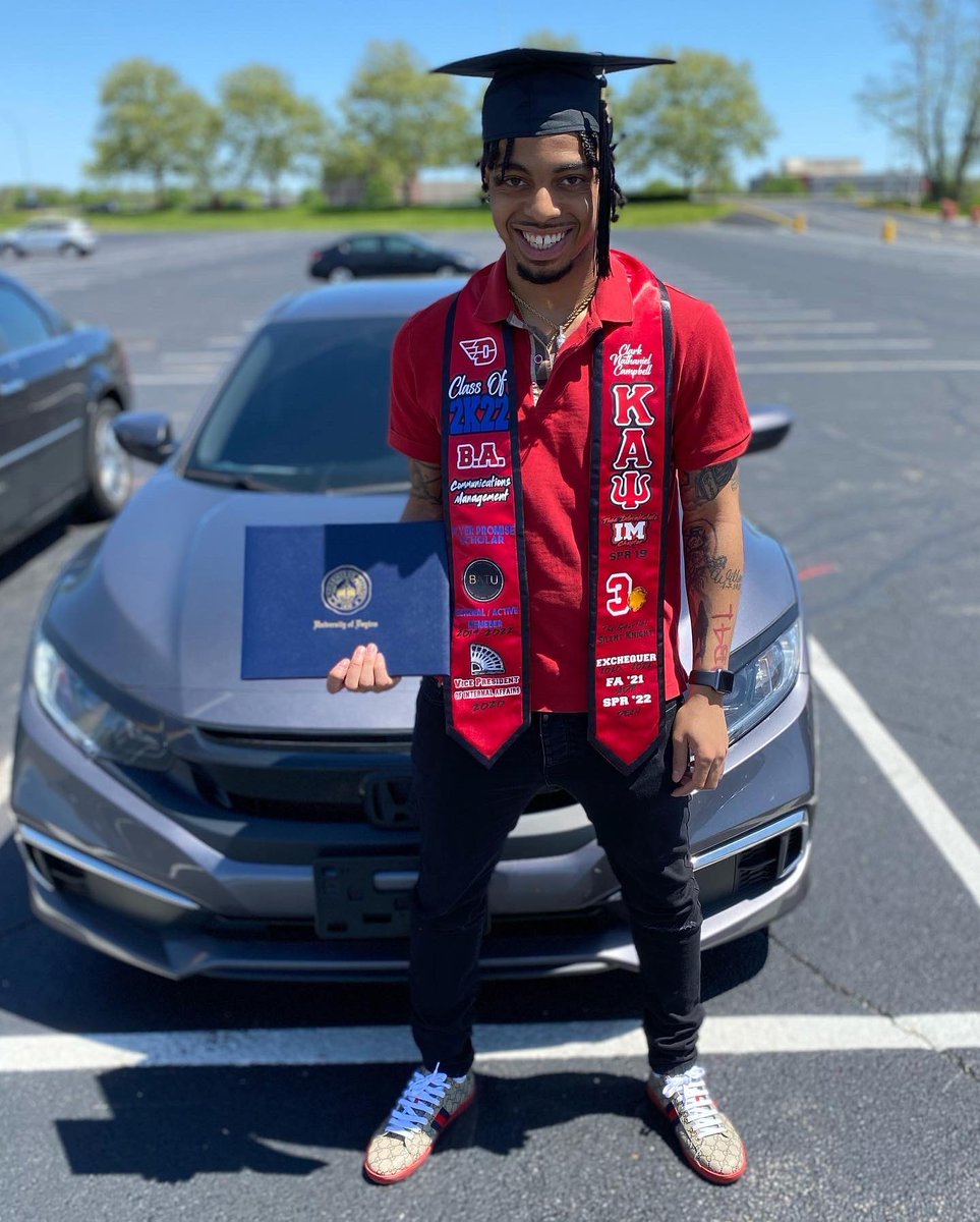 LowlifeCc_'s tweet photo. I just hope i’m making my people proud. aint come this far to only go this far.💯 #Lategradpost #Classof22 #UDalum https://t.co/i1tBcabHAO
