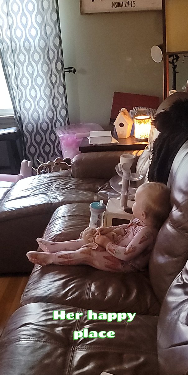 ToeCrackinOs's tweet photo. We told Sterli she's going to be a big sister... She needed time to process. It's a big job she's about to have. Dad will help her. #DailySterliUpdate https://t.co/LPj15lhEp3